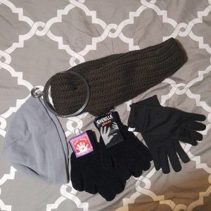 New! Hat, Scarf and Gloves Bundle